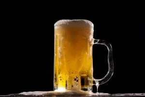 Cerveja Gose, estilo sour alemao tradicional com sal e coentro